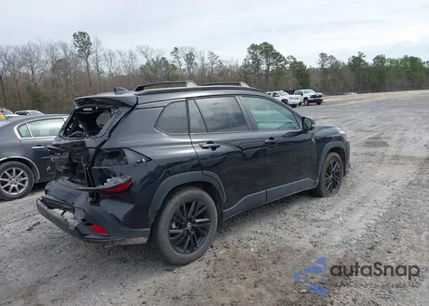 2024 Toyota Corolla Cross Hybrid Nightshade Edition z USA, uszkodzony, nr VIN 7MUFBABG0RV024092